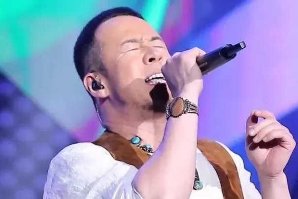 杨坤十大经典歌曲排行榜:《无所谓》上榜,第一无人能及