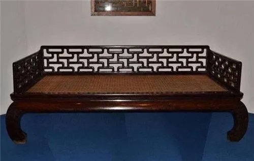 紫檀木家具价格为什么这么贵 紫檀木家具优缺点分析