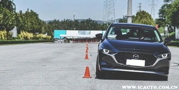 昂克赛拉底盘结构很不一般？国产昂克赛拉碰撞测试成绩