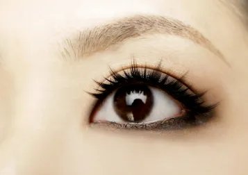 纹眉后的眉毛图片