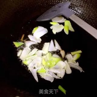 辣炒鱿鱼