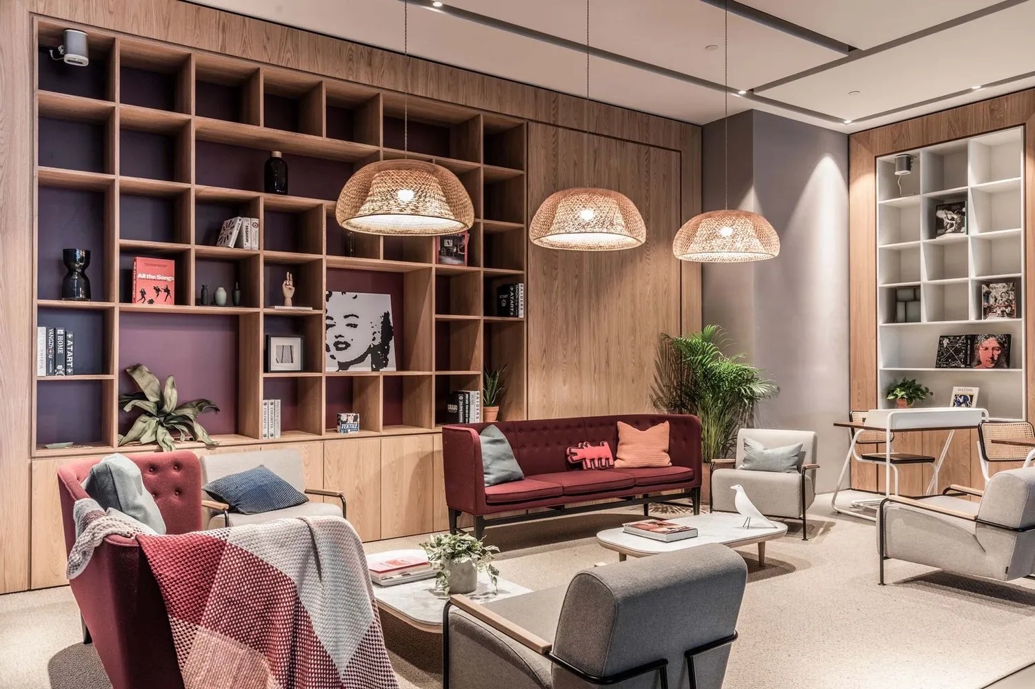 Spaces Hung Sheng是专为自由职业者，初创企业...