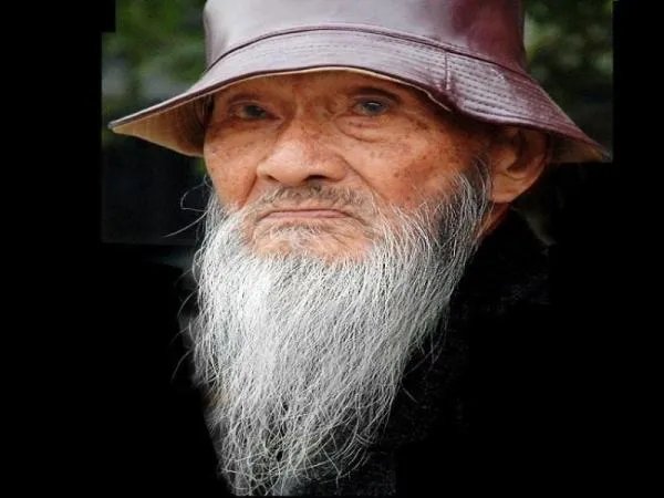 你知道世界上哪位长寿的老人活了256岁吗？