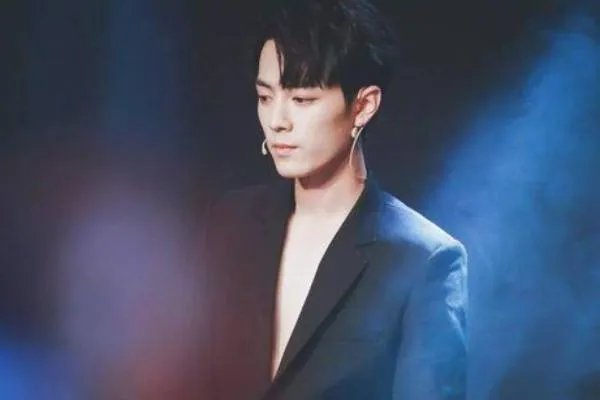 肖战没去跨年演唱会是为什么呢？