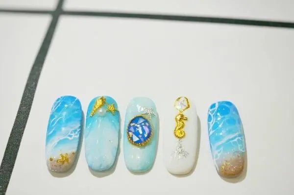 哪个美甲学校好？