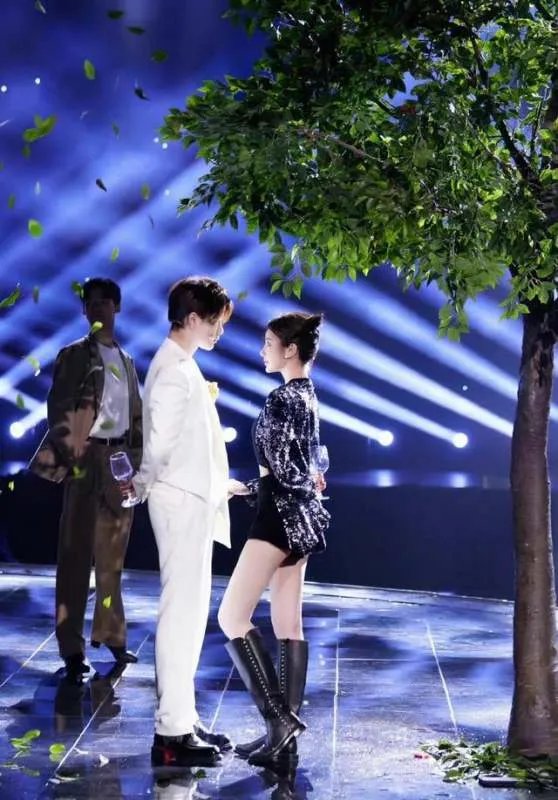 中秋晚会:檀健次、毛晓彤带来拉丁双人舞,二人带来了怎样的演绎?