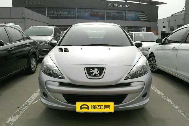 一万元左右买个二手车，是什么样的车好一些？