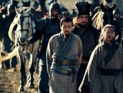 庞统和诸葛亮相比 两人究竟谁更加厉害