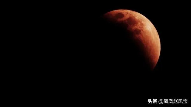 你曾拍过或者见过的最美的月亮是什么样的？