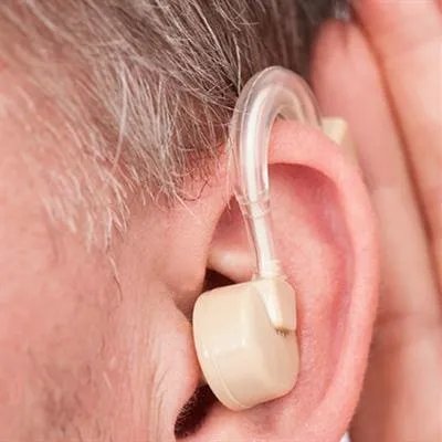 耳朵里面痛怎么回事