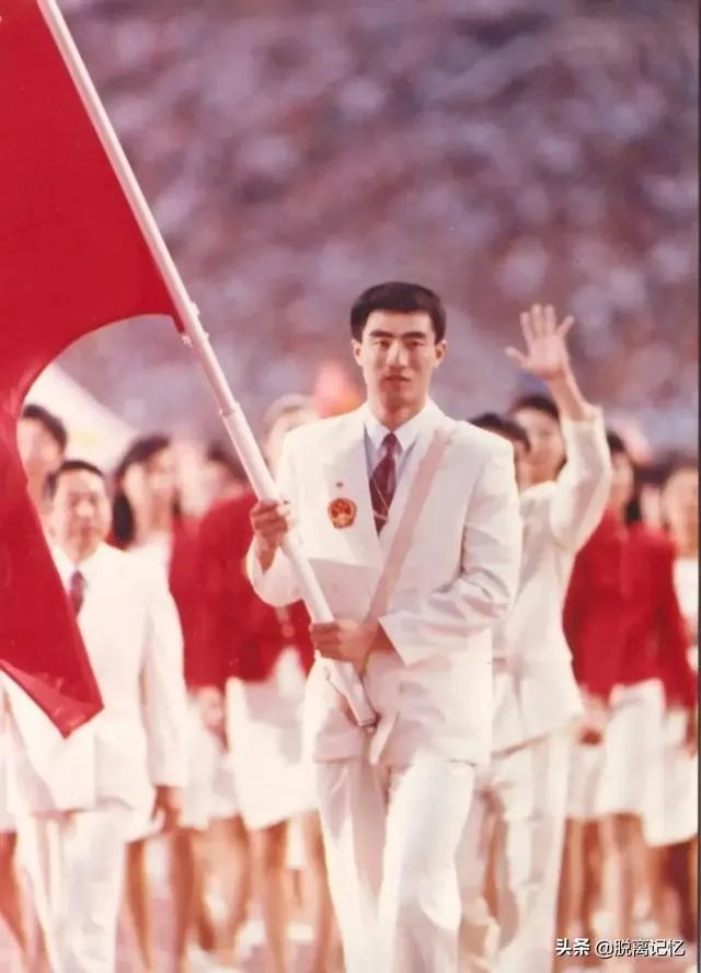 山西篮球历史上出现过哪些著名的运动员？谁来说说？