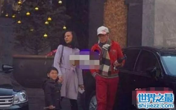 蔡国庆老婆秦娟近照曝光，据说是北京一茶楼的老板 