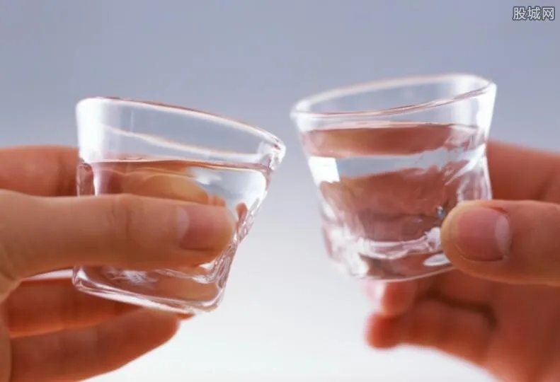 酒鬼酒价格表 52度醇香酒鬼酒价格