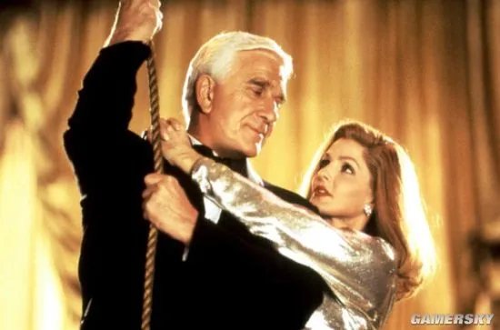 你知道捡肥皂的由来吗?十部笑出腹肌的喜剧电影