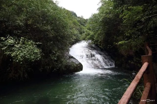 青龙大瀑布有什么景点?