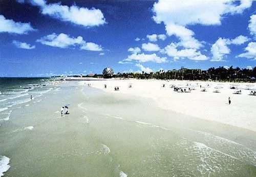 沙滩婚礼哪里举行好 中国适合举办沙滩婚礼的海滩