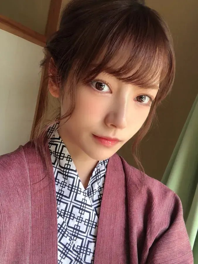 “颜值最高”引退！22岁超正人间尤物枫可怜美图赏！