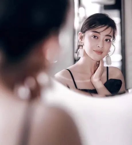 梅婷个人资料简介图片 梅婷的现任老公是谁