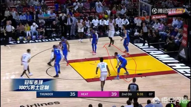 威少对阵热火狂摘18个篮板,如何看待他为了场均三双刷数据的行为?