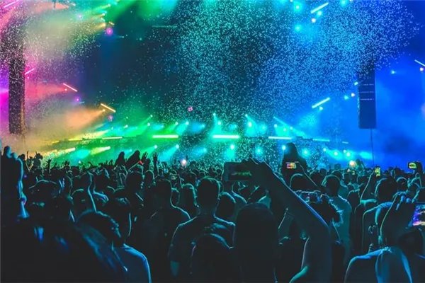 泉州十大酒吧排行榜：赫本酒吧上榜，潮人酒吧第七