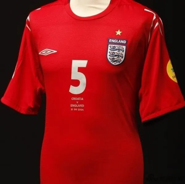 英格兰球衣为什么没有星