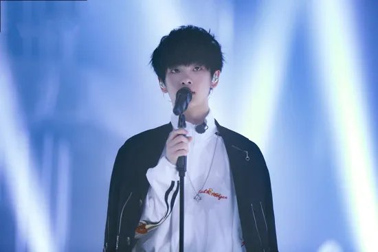 为什么《快乐大本营》把周震南的镜头都删除了呢?