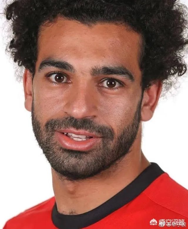 如何看待乌拉圭VS埃及，萨拉赫没在首发名单里？