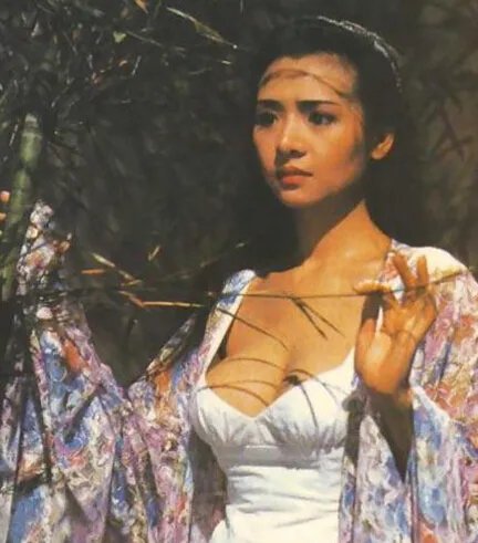 盘点叶子楣演过的三级电影 凭多部三级片红极一时