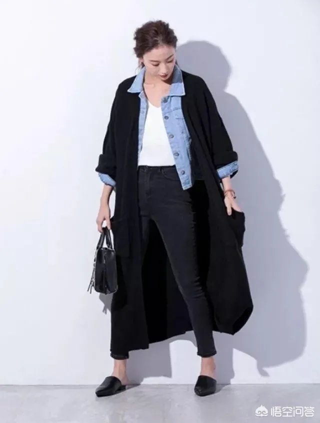 今年秋季比较流行什么样的外套呢？