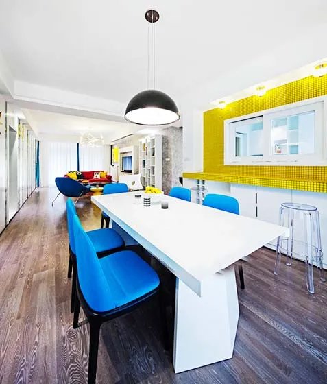 前卫波普风，玩转大胆彩色！