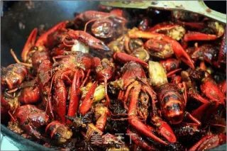 【秘制小龙虾】--为健康计，还是自己动手吧！