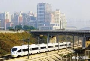 真的会有每天从广州到深圳坐地高铁上班的人吗？