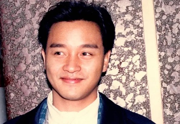 唐鹤德晒照缅怀张国荣,两个人有着怎样的故事?