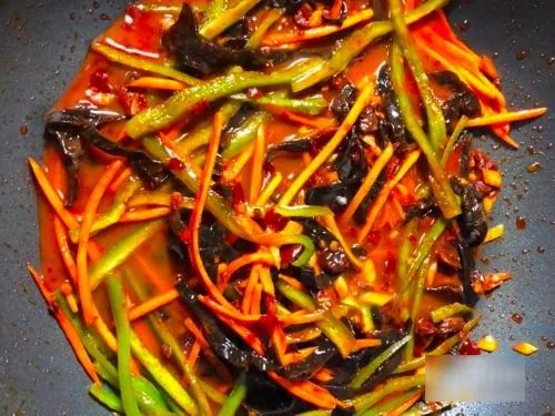 鱼香肉丝的做法家常菜视频