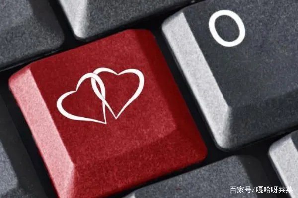 男网友分3次从女子手中骗走80万，女子是钱多还是人傻？