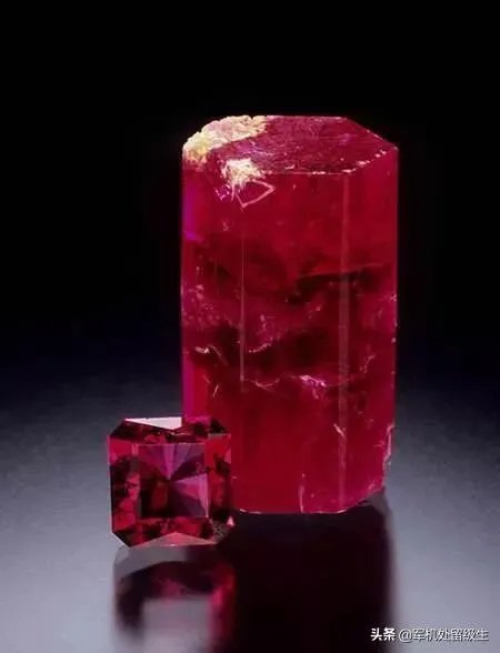 什么是半宝石？