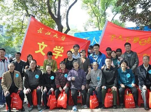 长江大学文学院的学院简介