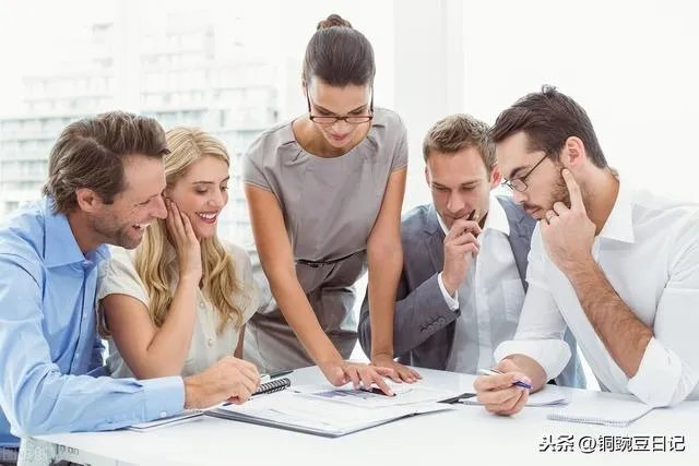 一个人白手起家成千万富翁的难度有多大？