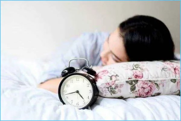 梦见棺材和死人是什么意思