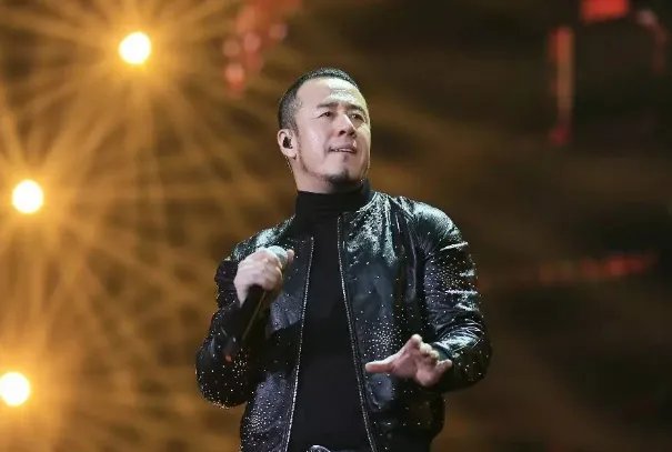 杨坤十大经典歌曲排行榜:《无所谓》上榜,第一无人能及