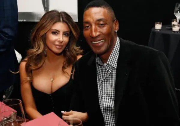 公牛队退役了哪些人的球衣？