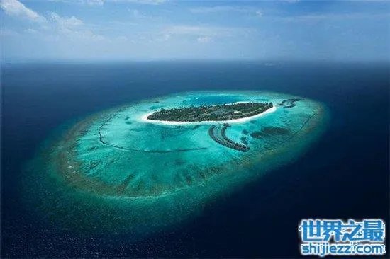 世界上最小的岛瑙鲁岛 面积仅有24公里却藏着不少景点 