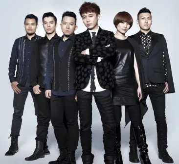 就算大雨让这座城市颠倒 是什么歌