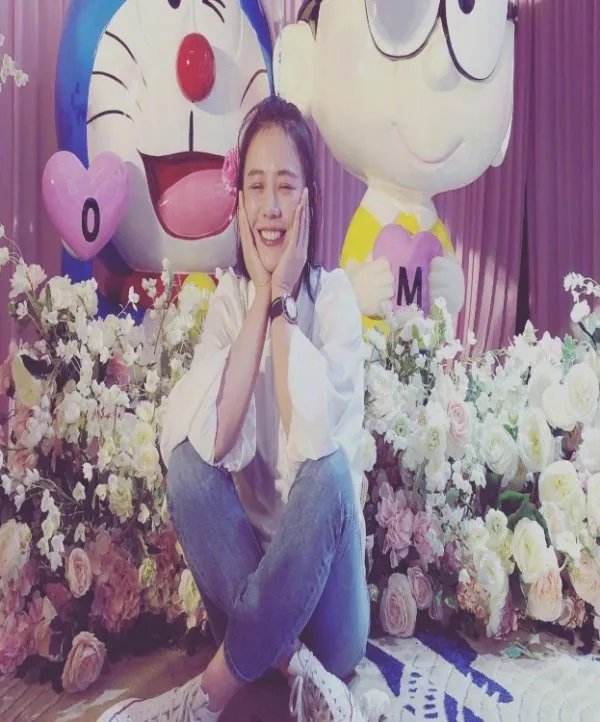 欧豪为马思纯庆生做了什么？