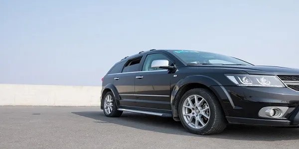 花冠和卡罗拉的区别 花冠和卡罗拉有什么不同