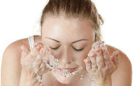 香奈儿洗面奶的价格是多少?