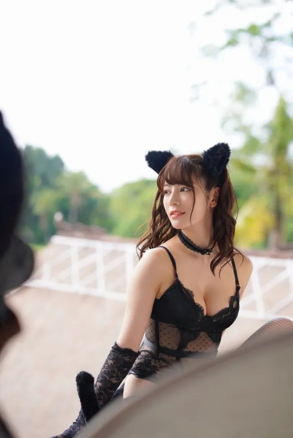 “颜值最高”引退！22岁超正人间尤物枫可怜美图赏！