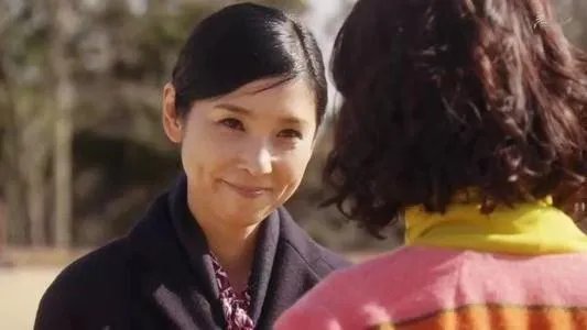 湖南老太有百万积蓄，花30万打扮自己却不理穷女儿，老太为什么会这么做？