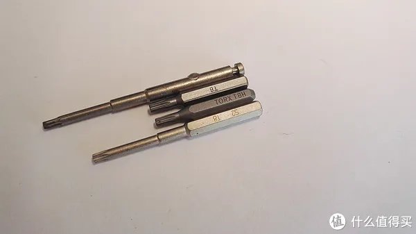 我的那些电动工具们 篇三十五：好用才是硬道理—小评手里在用的四款精修螺丝刀套装