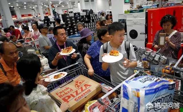 美国超市Costco上海店开业，茅台被抢光，爱马仕被抢光，半天就被买停业，你怎么看？